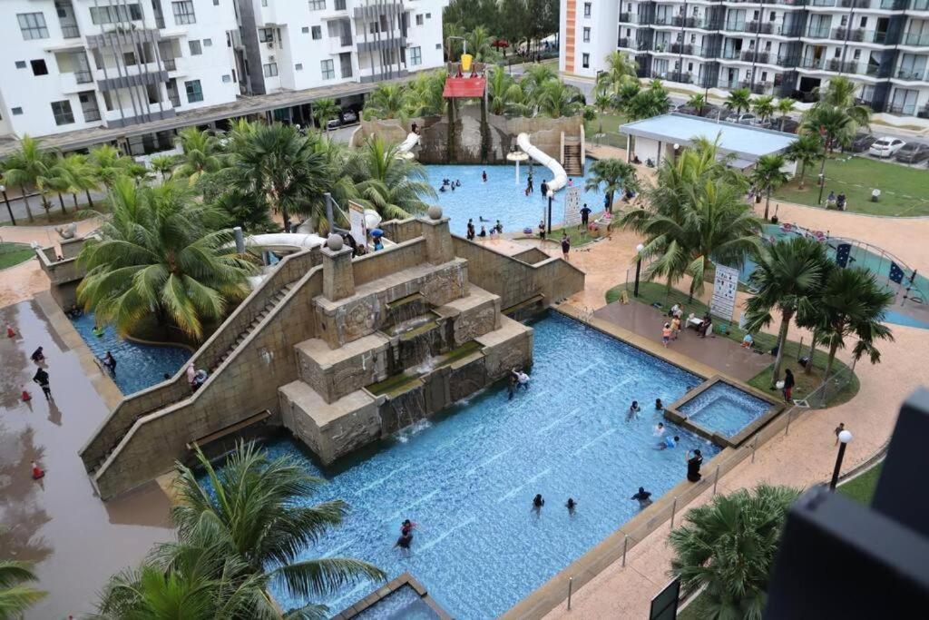 Sea La Vie @ Swiss Garden Apartment